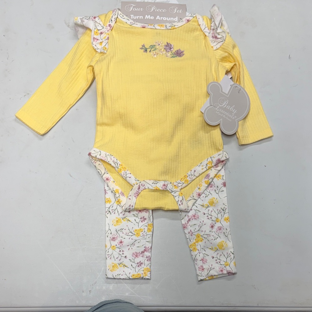 Essentials Yellow Baby Set
